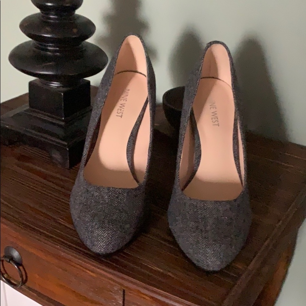 NWOB NINE WEST Wise Up 2 Herringbone Textile Heels - Picture 4 of 14
